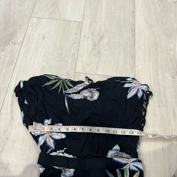 Roxy Black Tropical Ubud Walk
Short Sleeve Cut Out Knot Tie High
Slit Maxi Dress - Picture 5 of 8